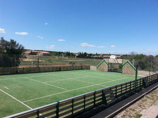 City stade terrain multisports en gazon synthétique.jpg Vue générale du city stade en gazon synthétique